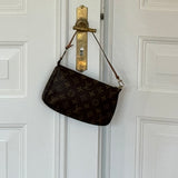 Louis Vuitton pochette