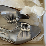 Manolo Blahnik heels (34.5)
