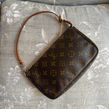 Louis Vuitton pochette