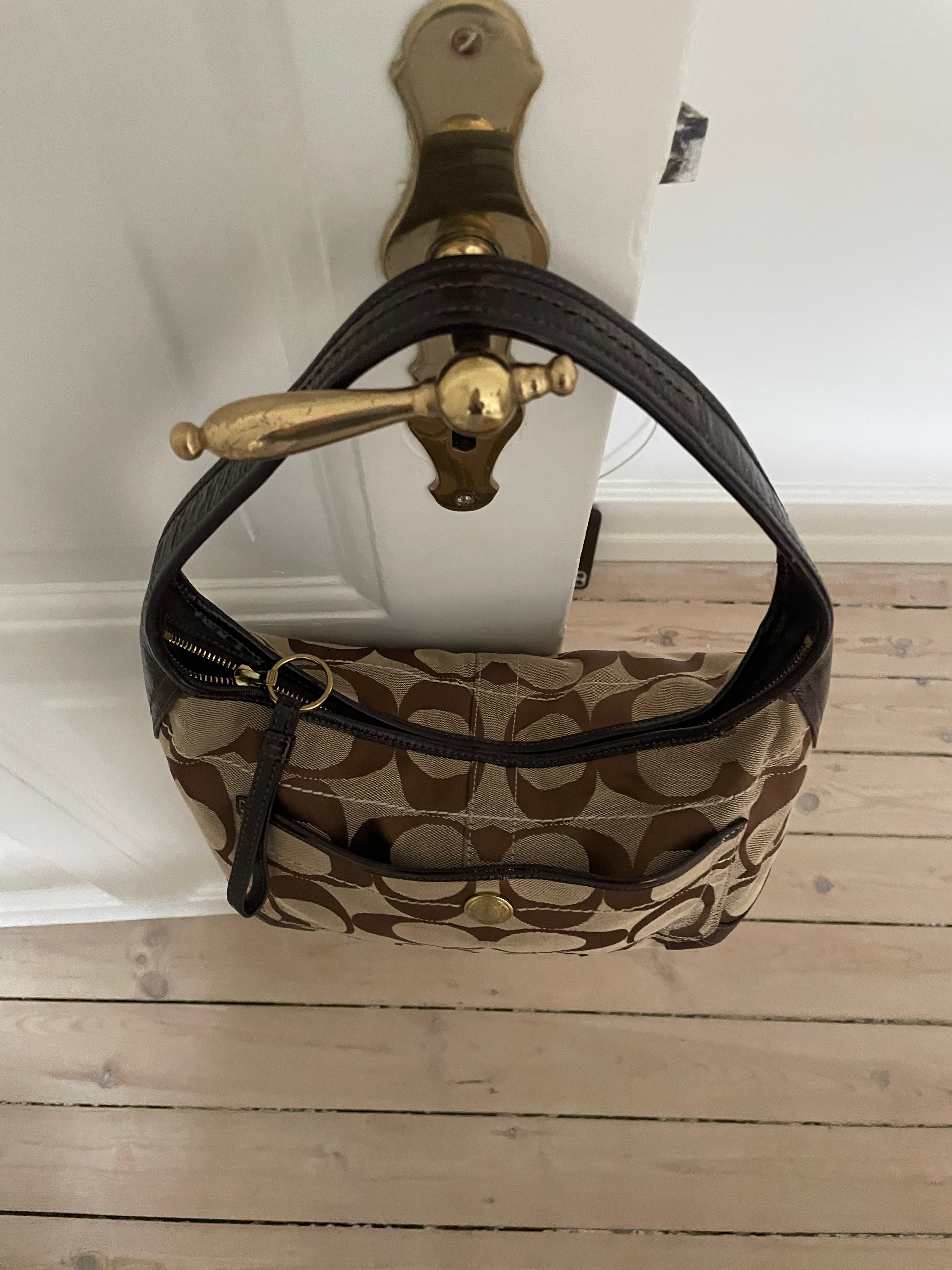 Coach bag from 2007 in signature sufflette in a very good condition.