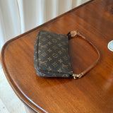 Louis Vuitton pochette